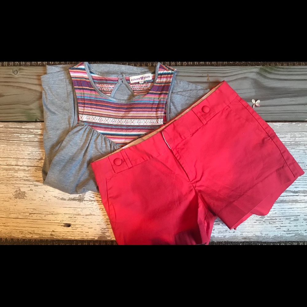 Like New Banana Republic coral shorts